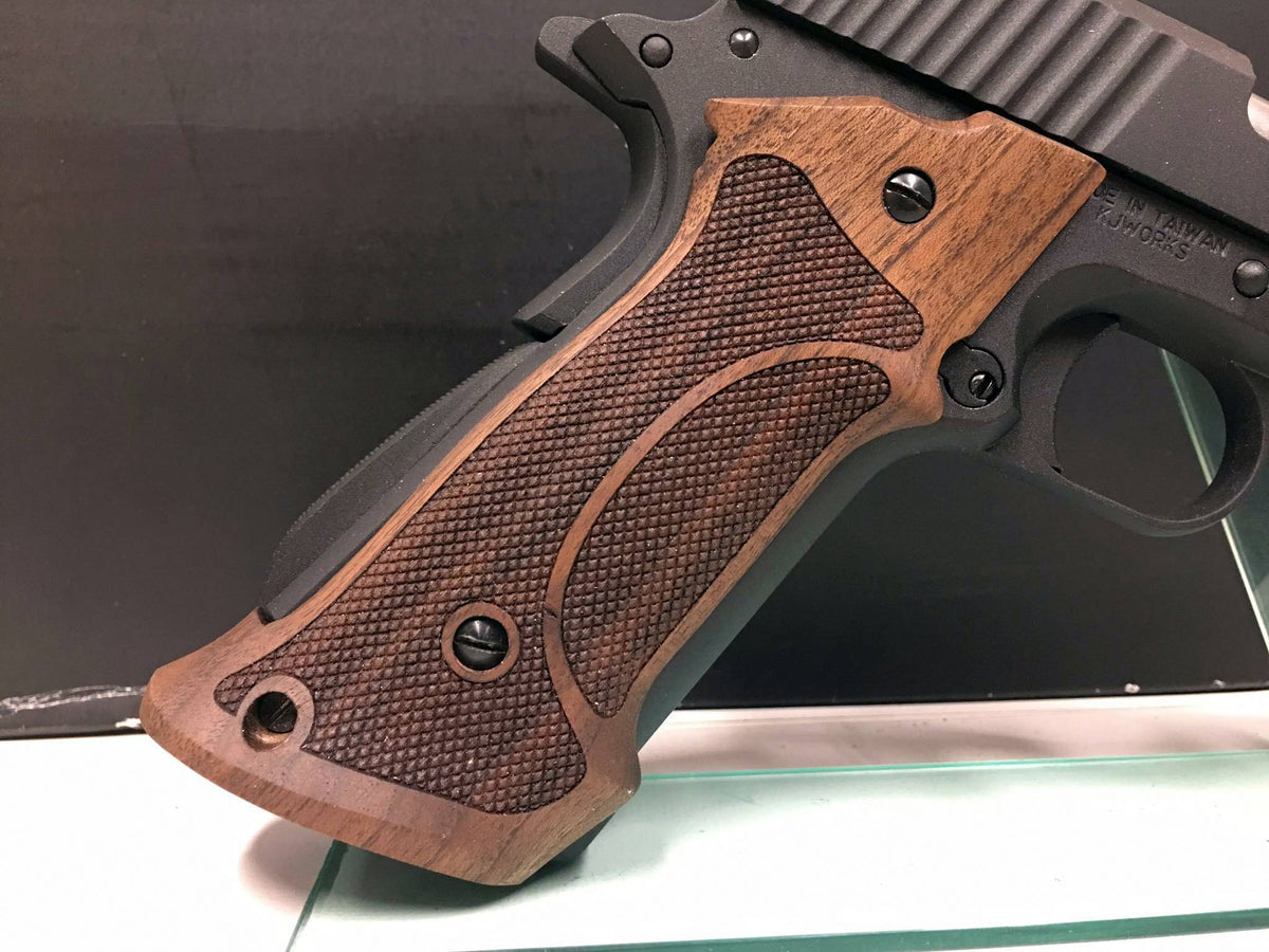 Sig Sauer 1911 grips