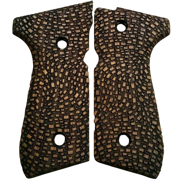 Beretta 92FS grips made of walnut wood.