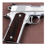 Bestpistolgrips Sig Sauer 1911 custom walnut grips with checkering