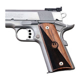 Bestpistolgrips Colt 1911 custom walnut grips with checkering and logo engraving