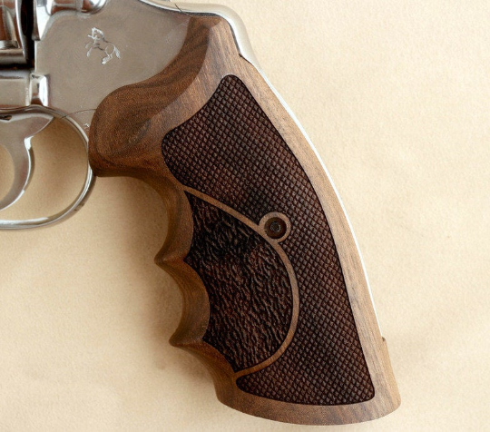 Colt Python & Officer custom pistol grips | Bestpistolgrips