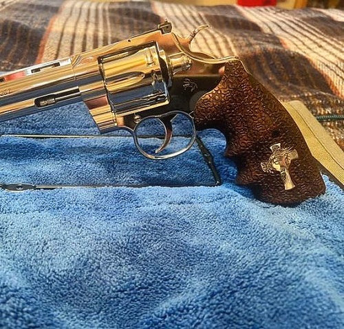 Smith & Wesson K Frame Roundbutt custom pistol grips - Bestpistolgrips